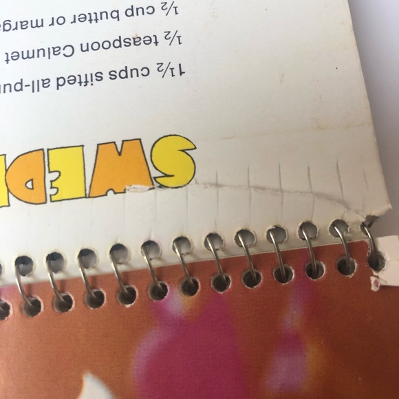 The Well Dressed Dessert Flip Page Cookbook 1st Print Vintage 1969 Cool Whip - Picture 8 of 9